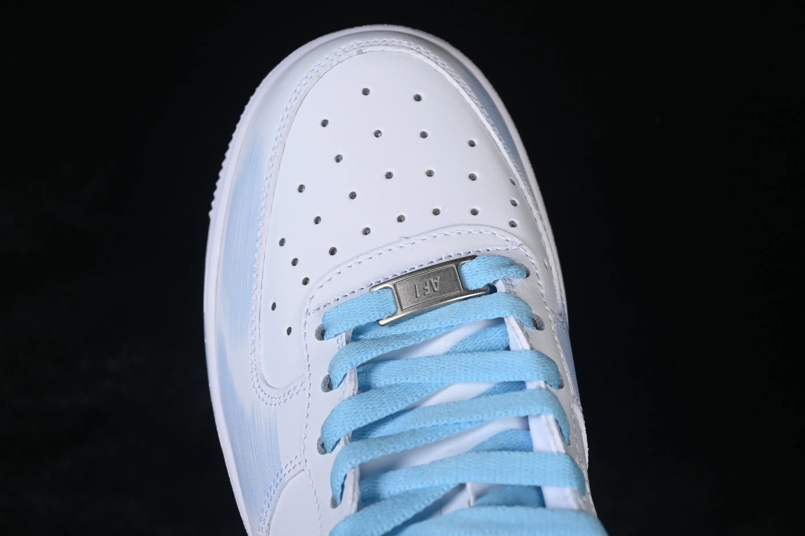 All categories Nk Air Force 1 Air Force series Nk Air Force 1 Mid Air Force mid-top Nike Air Force 1'07 Mid broken hook inkjet Air Force 1 mid-top casual sneakers ZH0316-124